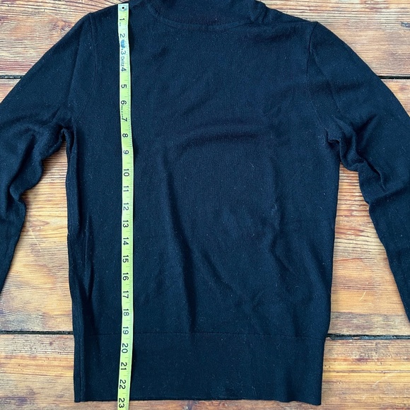 J Crew knit merino wool turtleneck - Picture 2 of 5
